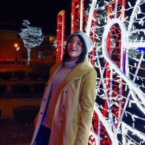 Meet your Posher, Julia